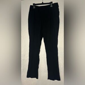 Marla Wynne Women’s Black Pants size 10 has Stylish split at ankle of pants